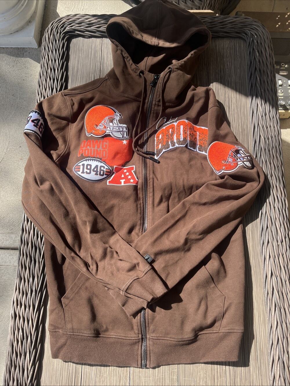 Pro Standard Cleveland Browns NFL Men’s L Brown Orange Full Zip Hoodie